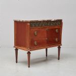 1356 8438 CHEST OF DRAWERS